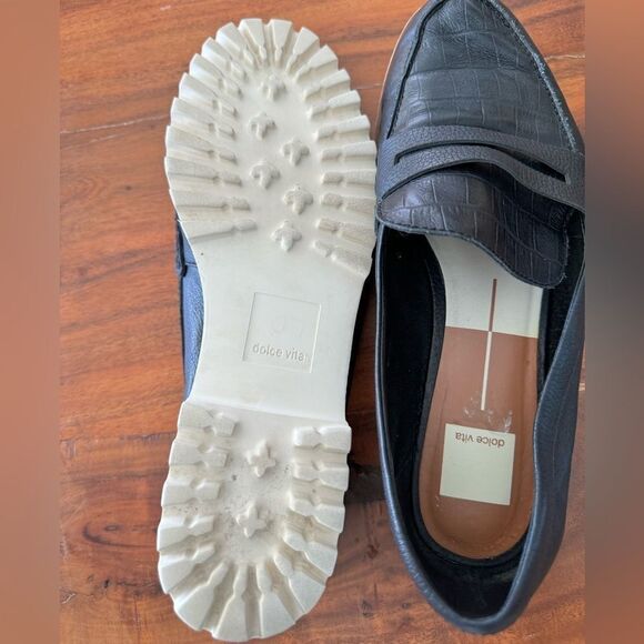 Dolce vita aubree loafer, black snake skin, EUC SZ 9.5 - Picture 3 of 7